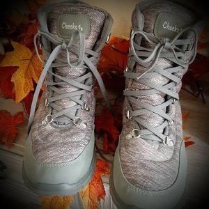 Exclusive! Tony Little Cheeks Fit Body Sneaker Boot with Energy Pad.